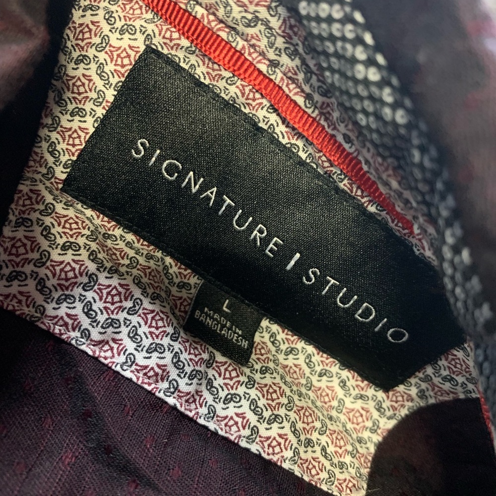 Men’s button down - Picture 2 of 3